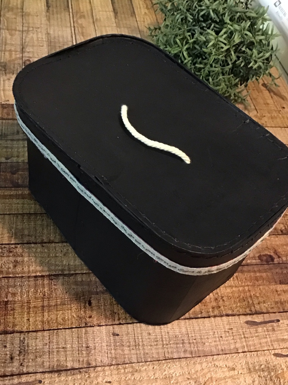 ♥️5/25$ Black Decorative Storage Box with Rope Accent